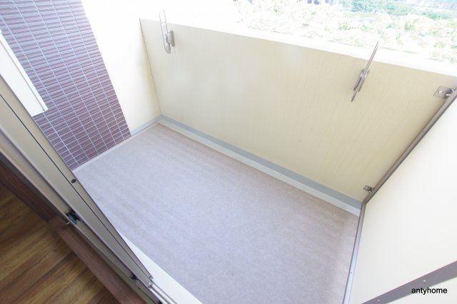 アンリ北詰　仲介手数料無料のバルコニー