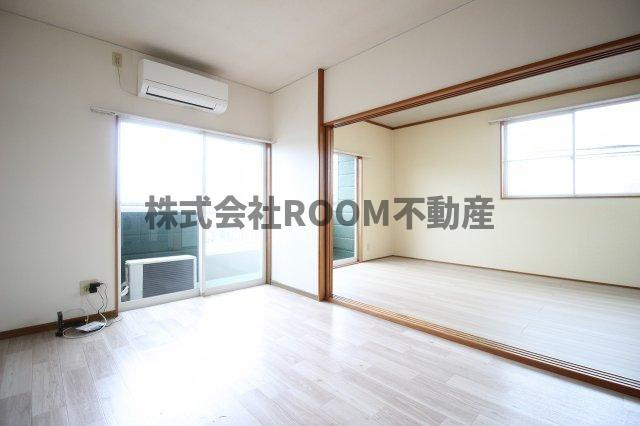 グリーン若葉の居間・リビング|おしゃれなリビングです