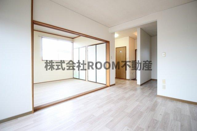 グリーン若葉の居間・リビング|使いやすいリビングです