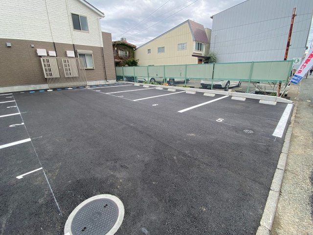 HONU清水町ウエストの駐車場