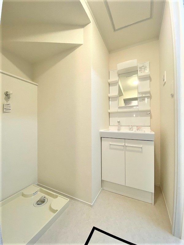 HONU清水町ウエストの独立洗面台