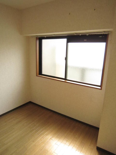 コンフォート長岡京の洋室