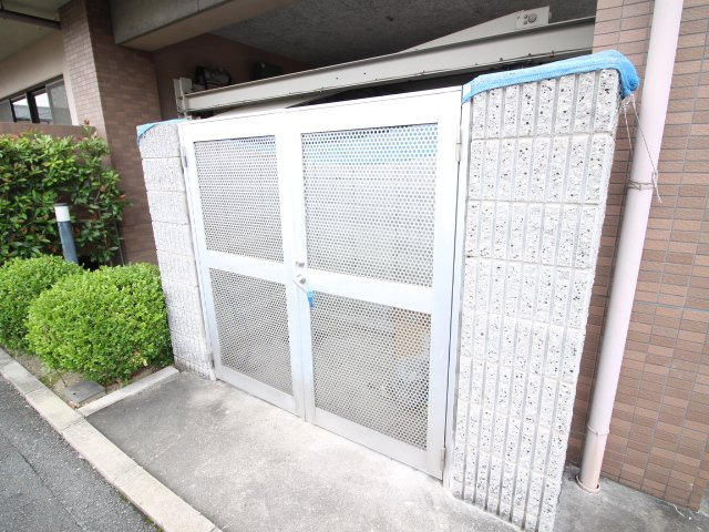 コンフォート長岡京のその他|敷地内ゴミ置き場