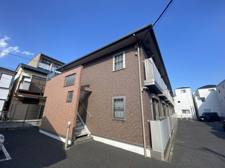 【外観】 | グリーンライン「高田」駅まで徒歩6分の2階建てアパート♪スーパーやドラッグストア、ホームセンターが近くて便利な住環境です☆