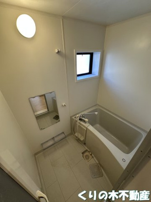 【浴室】 | ファミール山岡　B棟 | 反転タイプのお部屋です（現況を優先します）