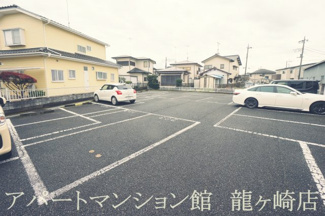 【駐車場】