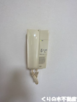 【セキュリティ】 | グランディール小泉 | インターフォンです。オートロック付きの物件です。