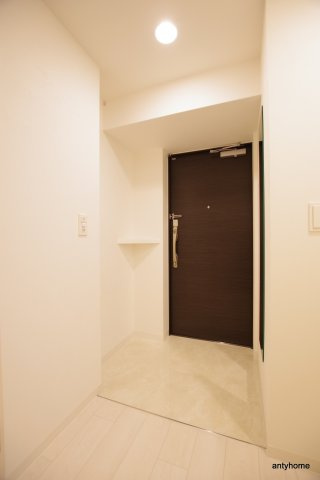 ラフォルム鎗屋町 仲介手数料無料の玄関
