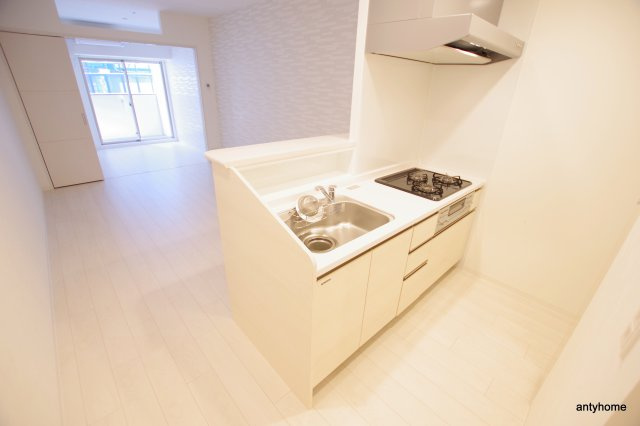 ラフォルム鎗屋町 仲介手数料無料の居間・リビング