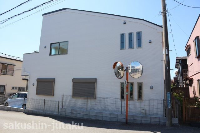 花咲１丁目　新築戸建の外観|花咲１丁目　新築戸建　全２棟最終１棟　南東４ｍ公道×南西４道路面　角地　令和３年７月堂々完成