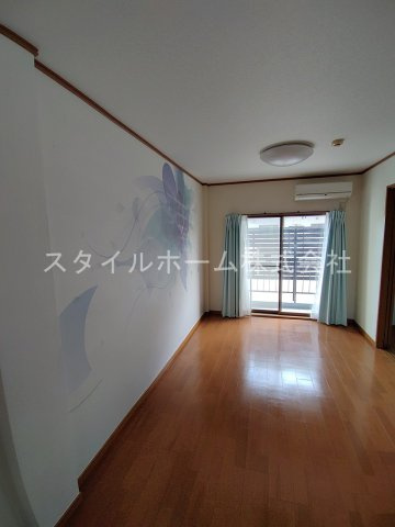 【居間・リビング】 | ハイツ禎紫園B