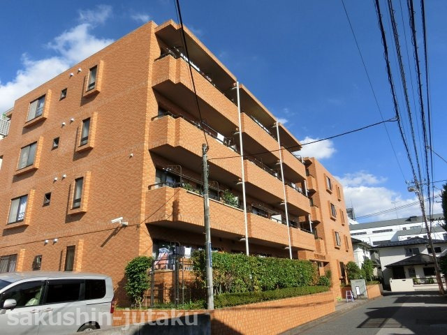 ダイアパレス勝田台南　の外観|ダイアパレス勝田台南　２階部分　内装リフォーム　３ＬＤＫ　東南角住戸