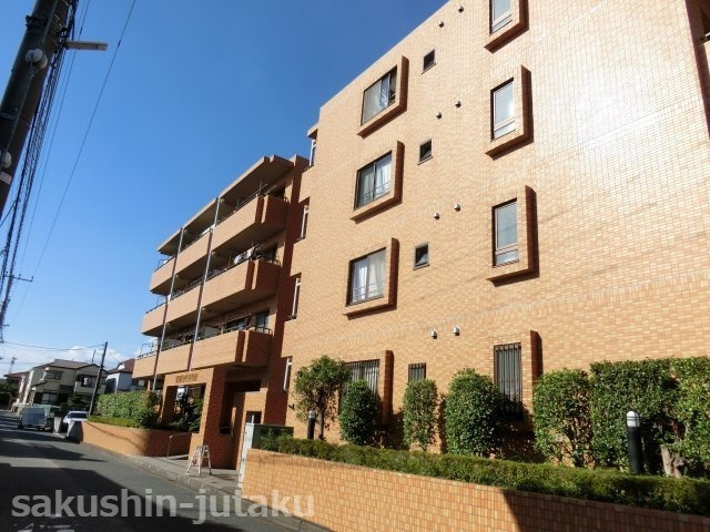 ダイアパレス勝田台南　の外観|ダイアパレス勝田台南　２階部分　内装リフォーム　３ＬＤＫ　東南角住戸