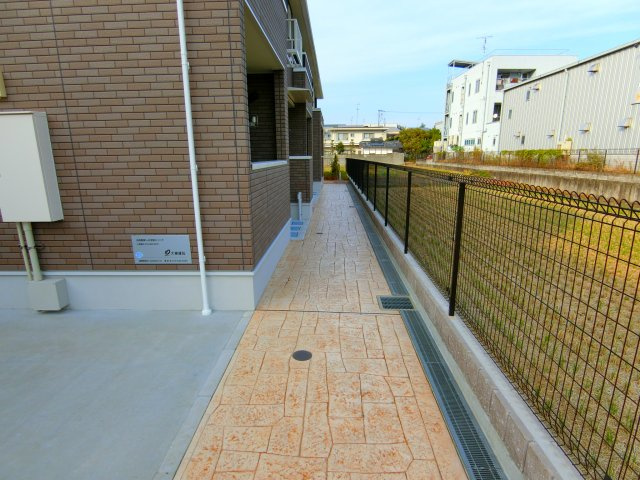 プラシージュのエントランス