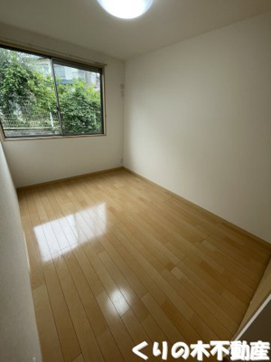 【寝室】 | シャーメゾンエンギA棟 | 落ち着いた色調の寝室です