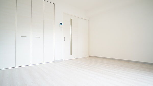 アクアマンション江戸橋の洋室