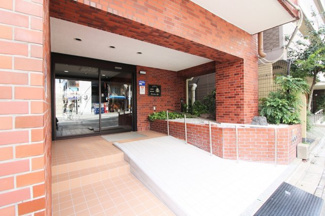 【エントランス】