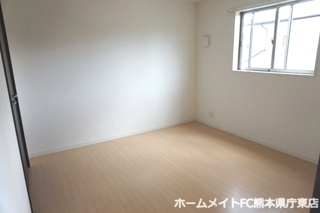 ストーリア小山Ⅰの洋室