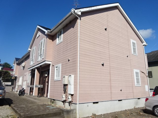 ピースフルヒルズの外観