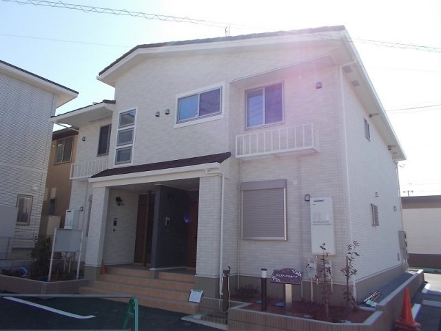 ウエスト・エリカーナの外観