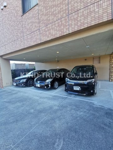 ラルテ中津の駐車場|駐車スペースもあります