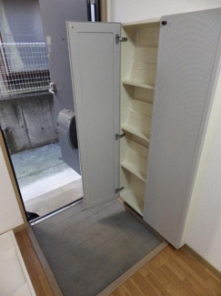 【玄関】 | カサグランデC棟