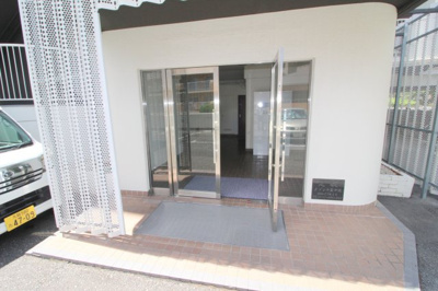 【エントランス】 | メゾン千里中央