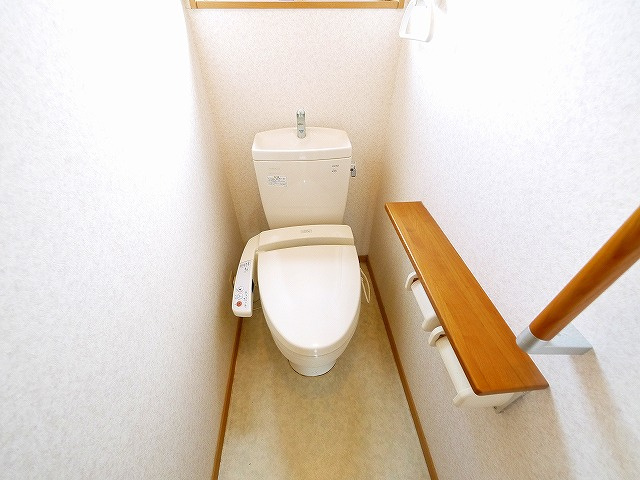 西村一戸建の駐車場|駐車場に車を止められます