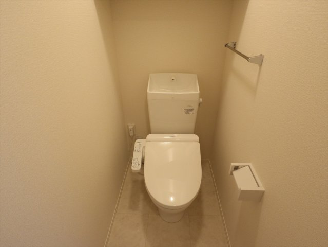 D-room寺家駅前A・B　A棟Aのトイレ