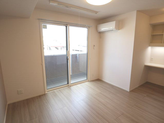 D-room寺家駅前A・B　A棟Aの居間・リビング