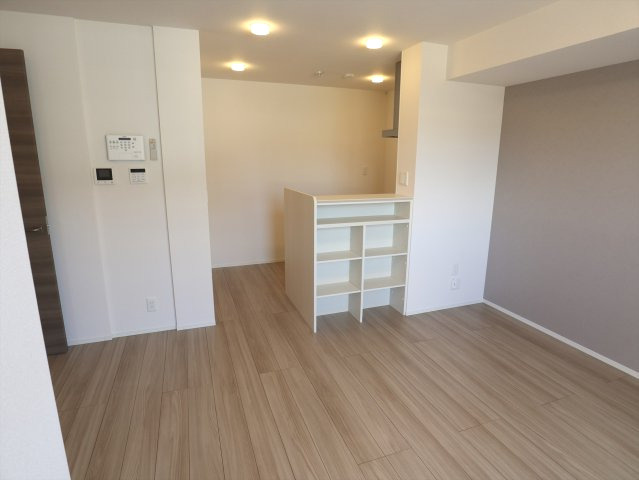 D-room寺家駅前A・B　A棟Aの居間・リビング
