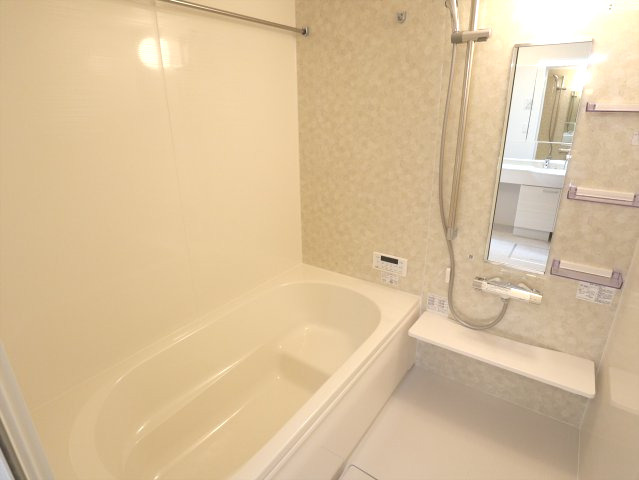 D-room寺家駅前A・B　A棟Aの浴室