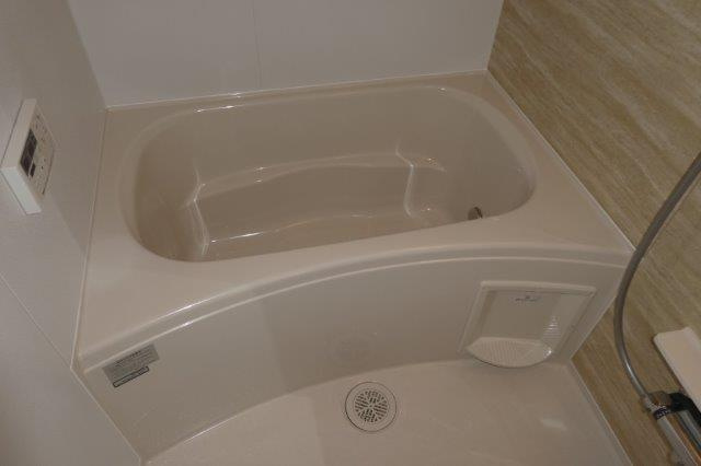 ニューサンライフⅠの浴室|追い焚きバス