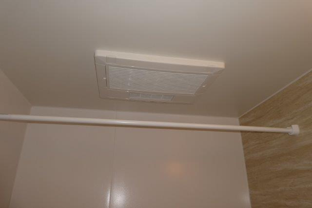 ニューサンライフⅠの浴室|浴室乾燥機