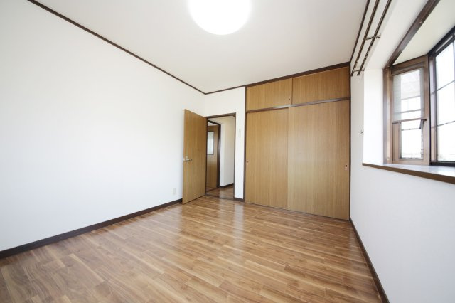 セントラル宮本の洋室