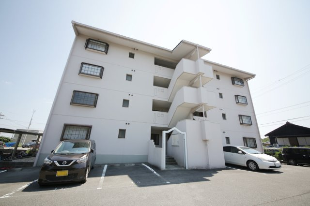 セントラル宮本の外観