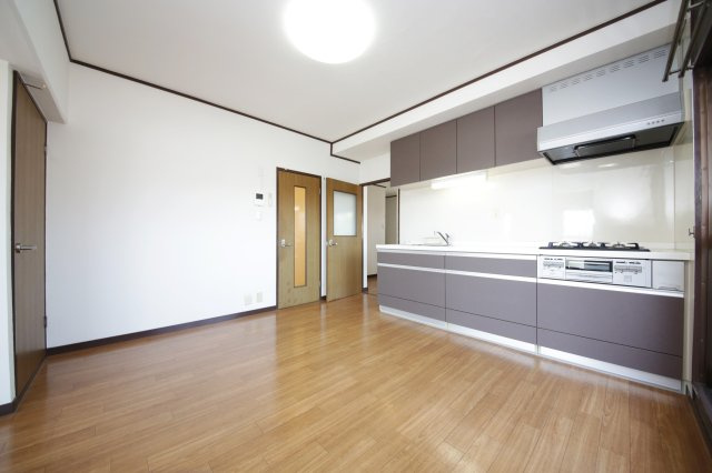 セントラル宮本の居間・リビング