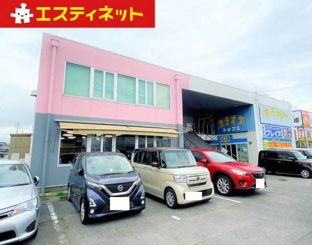 三栄ビルの外観