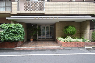 【エントランス】 | エントランス　オートロック付き