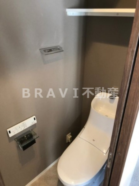 BRAVE天満橋　BRAVI不動産のトイレ|【BRAVE天満橋京町】