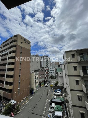 プレミアス梅田の庭|たまにはお庭で休日を過ごしてみるのもよいかもしれません