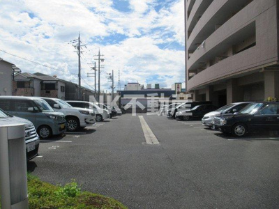 【駐車場】 | ファミーユ2002（八戸ノ里賃貸） | 空きはご確認下さい
