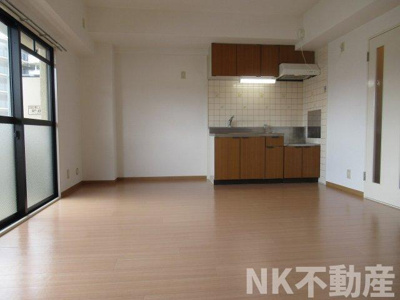 【居間・リビング】 | フローリッシュ北田（住道賃貸） | 使いやすい居間です