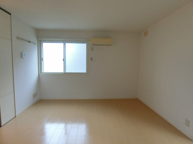 【洋室】 | リバタイセイ