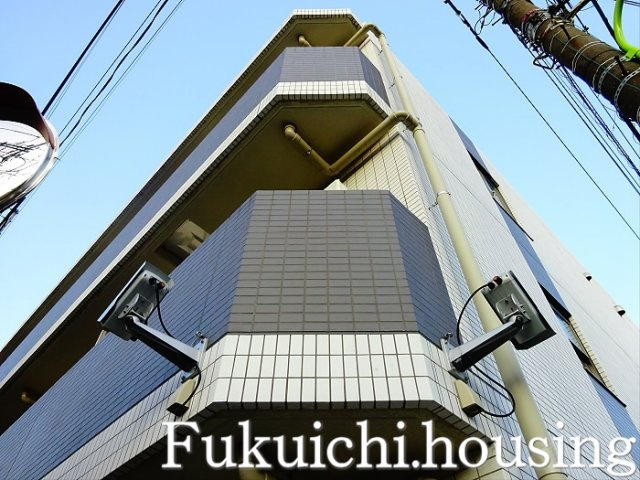 ピッコロマジオーネの外観