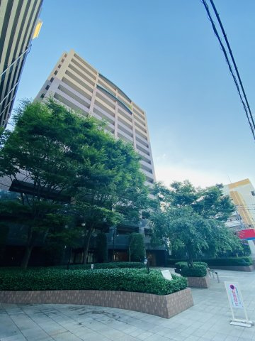 コモダスパッソ天神の外観