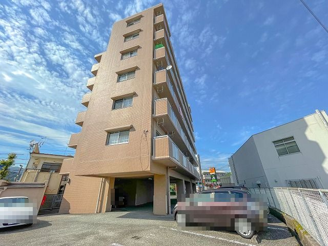 ブライトンコート中万々の外観|建物外観を気になさる方へ、見た目の良い物件です