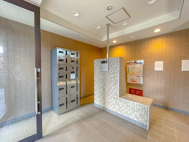 ブライトンコート中万々のロビー|清潔なロビーです