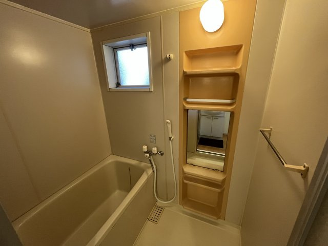 アメニティハイム本郷Bの浴室