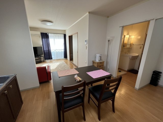 アメニティハイム本郷Bの居間・リビング|モデルルームです
